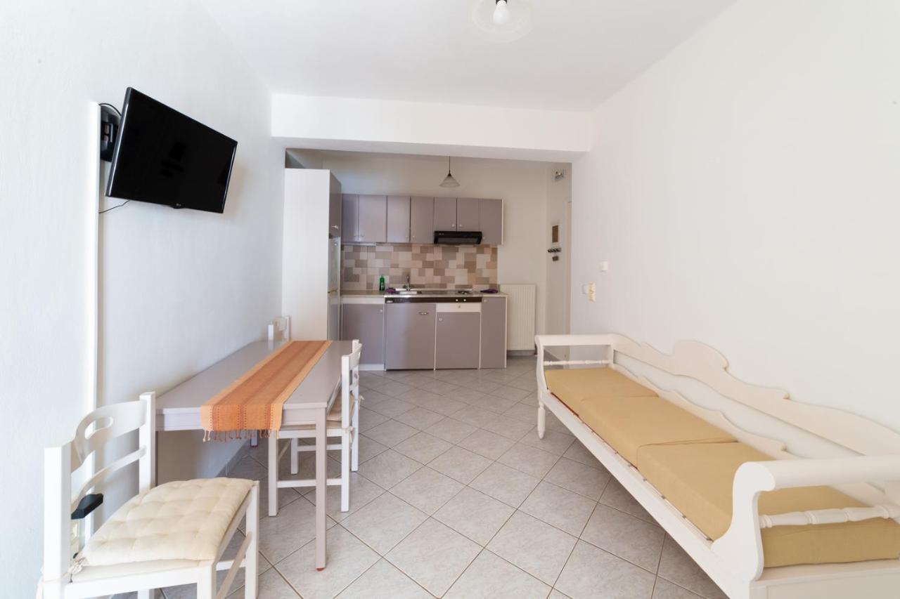 איה אפימיה Natassa Apartments מראה חיצוני תמונה
