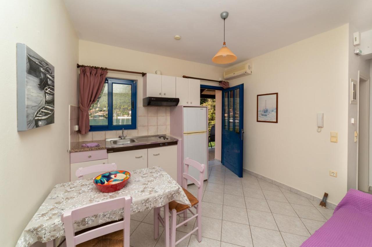 איה אפימיה Natassa Apartments מראה חיצוני תמונה